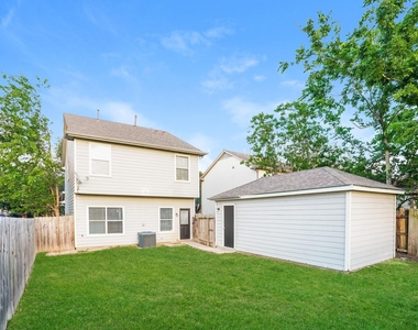 6331 Scotchwood Drive - Photo Thumbnail 17