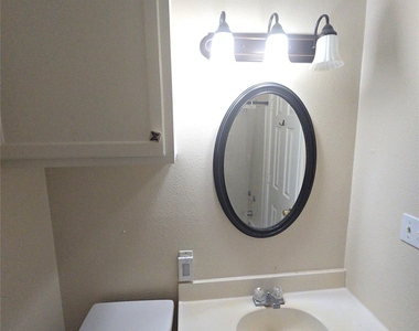 409 Commerce Street - Photo Thumbnail 19