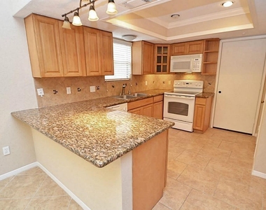 3130 Frontier Drive - Photo Thumbnail 5