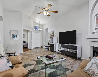 144 S Kingston Street - Photo Thumbnail 2