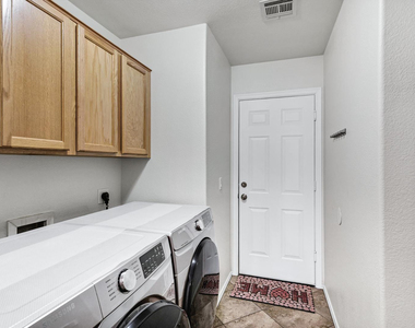 144 S Kingston Street - Photo Thumbnail 10