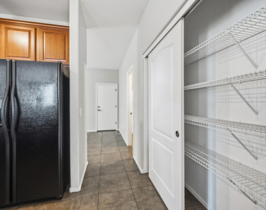 1637 S Wildrose - Photo Thumbnail 9