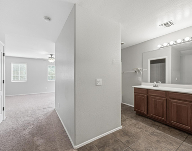 1637 S Wildrose - Photo Thumbnail 13