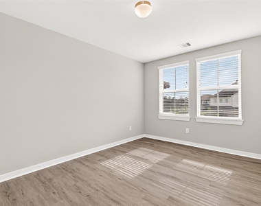 2142 Reed Cave Lane - Photo Thumbnail 33