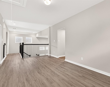 2142 Reed Cave Lane - Photo Thumbnail 41