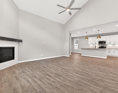 2142 Reed Cave Lane - Photo Thumbnail 13