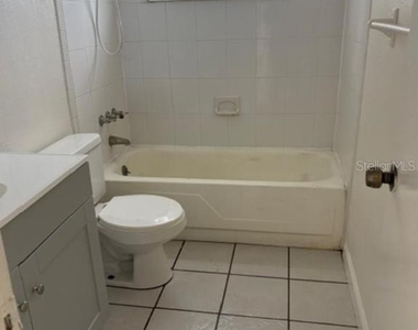 1018 Dartmouth Drive - Photo Thumbnail 7