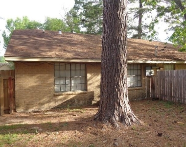 1736 Hazelwood Street - Photo Thumbnail 12