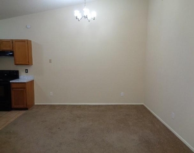 1736 Hazelwood Street - Photo Thumbnail 9