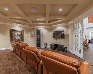 2265 Portofino Place - Photo Thumbnail 37