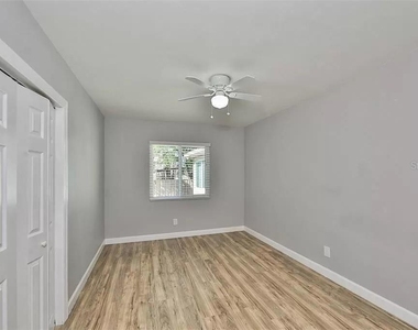 3219 W Leroy Street - Photo Thumbnail 13