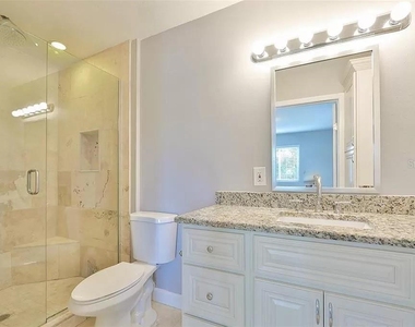 3219 W Leroy Street - Photo Thumbnail 14