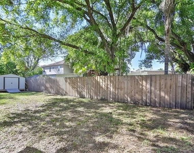 3219 W Leroy Street - Photo Thumbnail 20