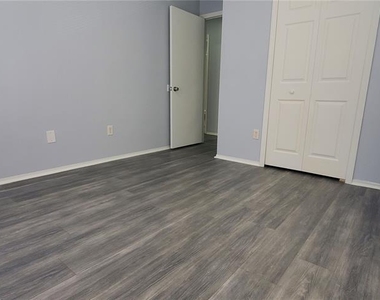 1661 Fluorshire Drive - Photo Thumbnail 25