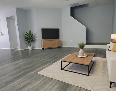 1661 Fluorshire Drive - Photo Thumbnail 12