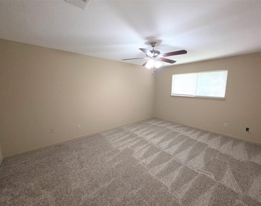 1614 Hazelwood Street - Photo Thumbnail 9
