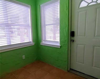115 145th Avenue E - Photo Thumbnail 2