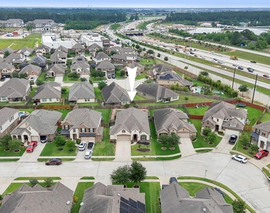 22310 Taren Court - Photo Thumbnail 40