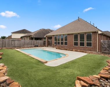22310 Taren Court - Photo Thumbnail 35