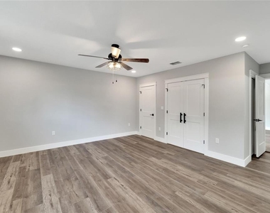 304 Orangewood Avenue - Photo Thumbnail 40