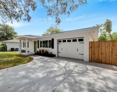 304 Orangewood Avenue - Photo Thumbnail 3