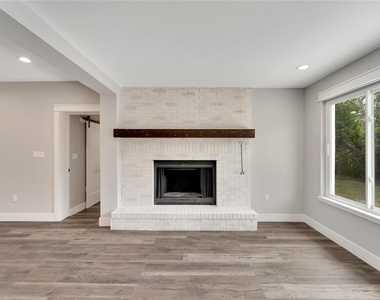 304 Orangewood Avenue - Photo Thumbnail 17