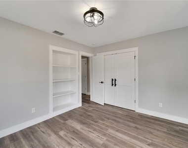 304 Orangewood Avenue - Photo Thumbnail 32