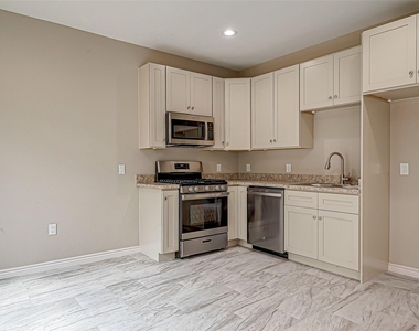 5530 Hirondel Street - Photo Thumbnail 11