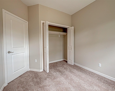5530 Hirondel Street - Photo Thumbnail 23