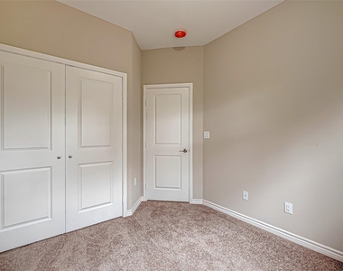 5530 Hirondel Street - Photo Thumbnail 25
