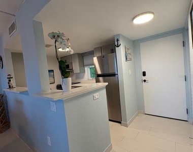 464 Paula Drive N - Photo Thumbnail 4