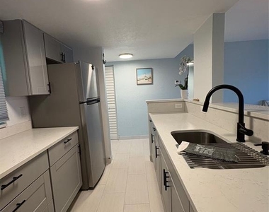 464 Paula Drive N - Photo Thumbnail 10
