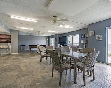 464 Paula Drive N - Photo Thumbnail 37