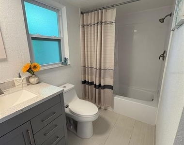 464 Paula Drive N - Photo Thumbnail 29