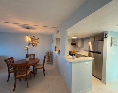 464 Paula Drive N - Photo Thumbnail 14