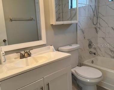 2122 Bradford Street - Photo Thumbnail 9