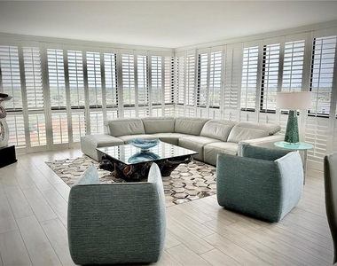 3301 Bayshore Boulevard - Photo Thumbnail 1