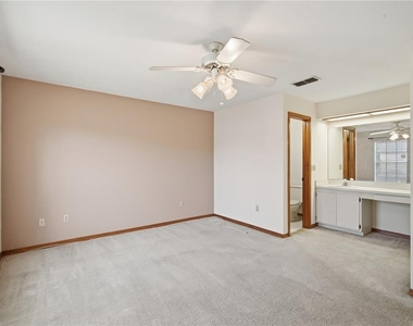 4515 Southampton Court - Photo Thumbnail 17