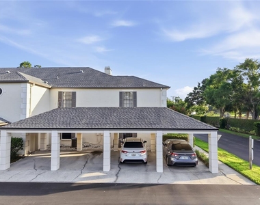 4515 Southampton Court - Photo Thumbnail 3