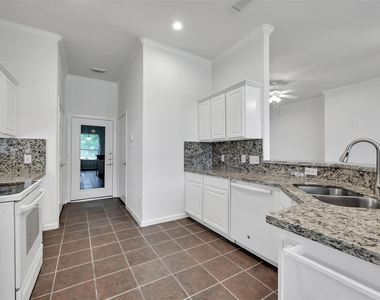 47 Presidio Road - Photo Thumbnail 6