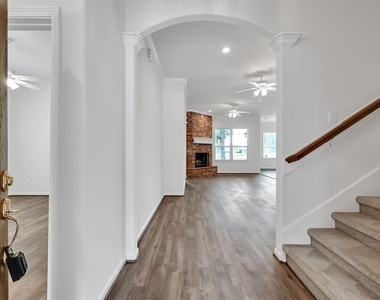47 Presidio Road - Photo Thumbnail 3