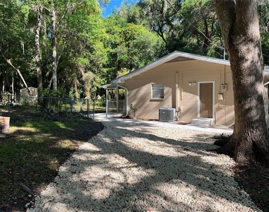 1565 Oakhurst Drive - Photo Thumbnail 2