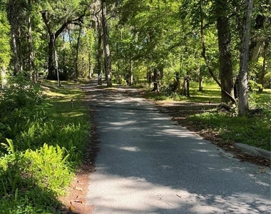 1565 Oakhurst Drive - Photo Thumbnail 46