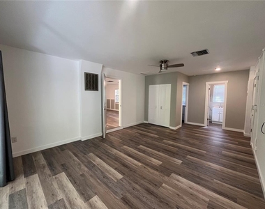 1565 Oakhurst Drive - Photo Thumbnail 29
