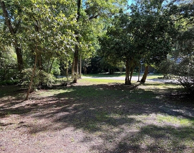 1565 Oakhurst Drive - Photo Thumbnail 19