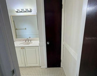 345 S Venice Boulevard - Photo Thumbnail 6