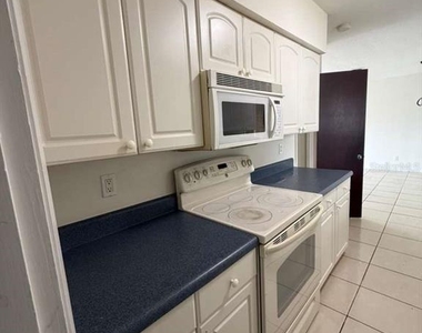 345 S Venice Boulevard - Photo Thumbnail 2