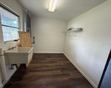 345 S Venice Boulevard - Photo Thumbnail 11