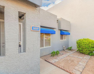 220 N 22nd Place - Photo Thumbnail 30