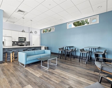 1208 E Kennedy Boulevard - Photo Thumbnail 29